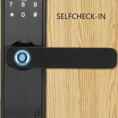 Wolska Blisko Scislego Centrum, Wifi, Ac, In Very Close To The Strict Center アパート ワルシャワ